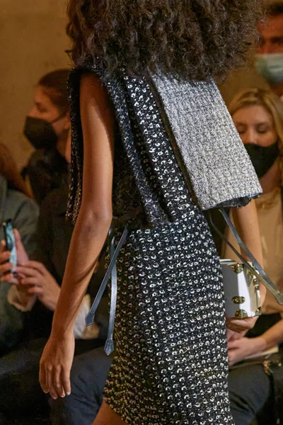 Look 37